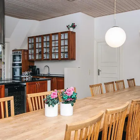 Luxury Retreat With Pool - By Traum Semesterbostad *