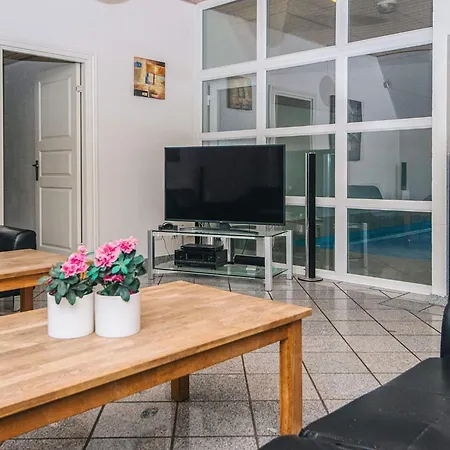 Luxury Retreat With Pool - By Traum